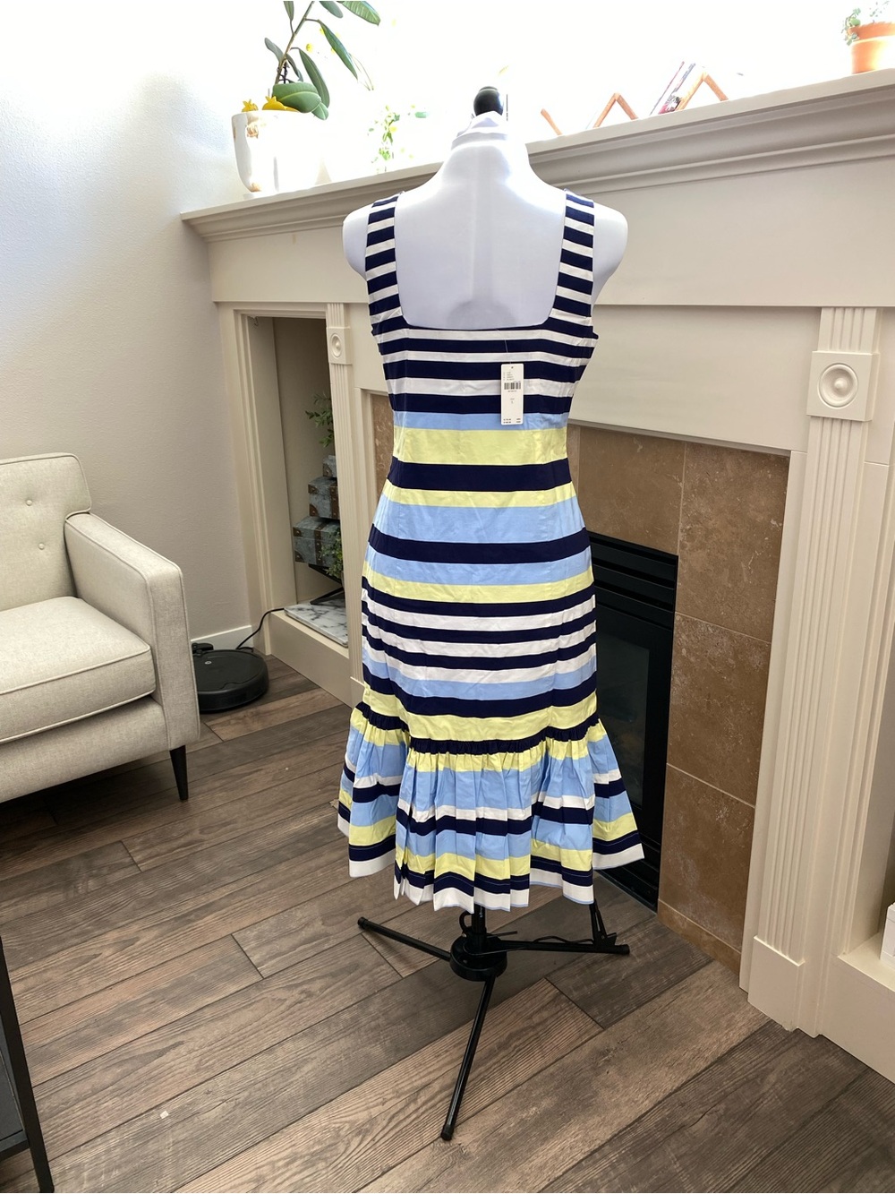 NWT Maeve by Anthropologie Fluted Square-Neck Sleeveless Midi Dress - Picture 4 of 5